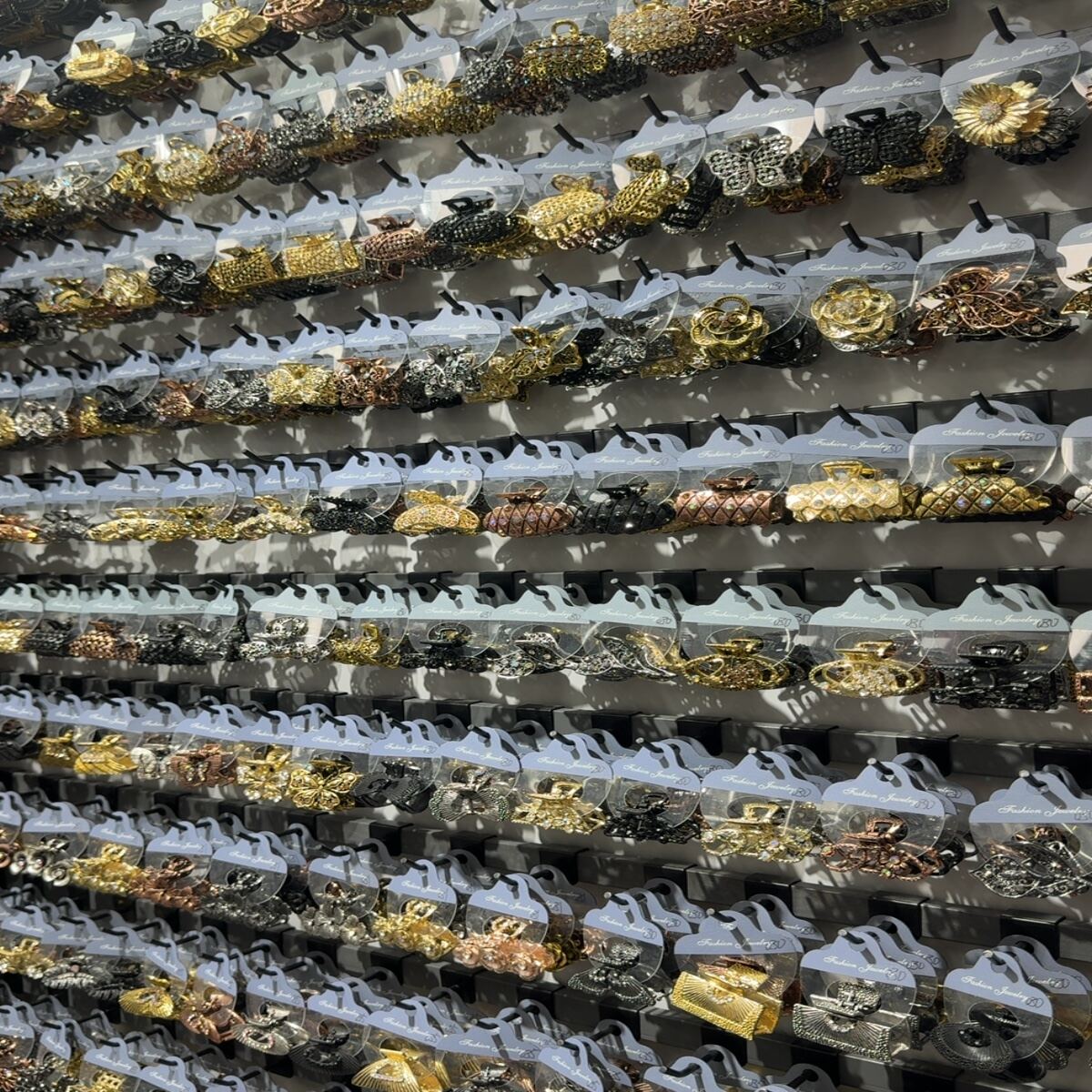 Металеві заколки для волосся оптом з Китаю в Україну